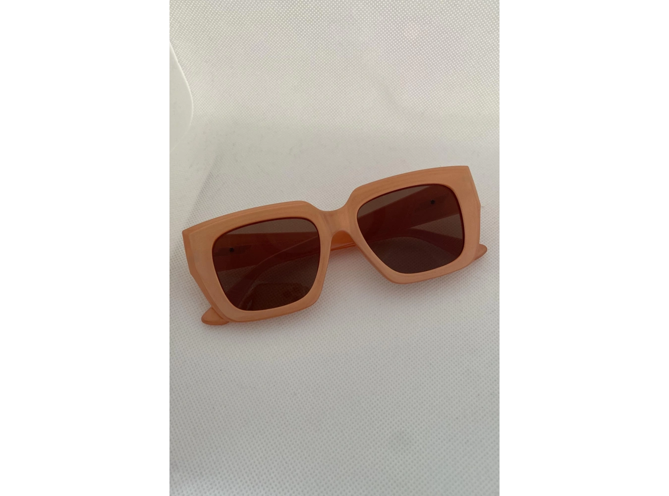 Turuncu Renk Kadın Güneş Gözlüğü