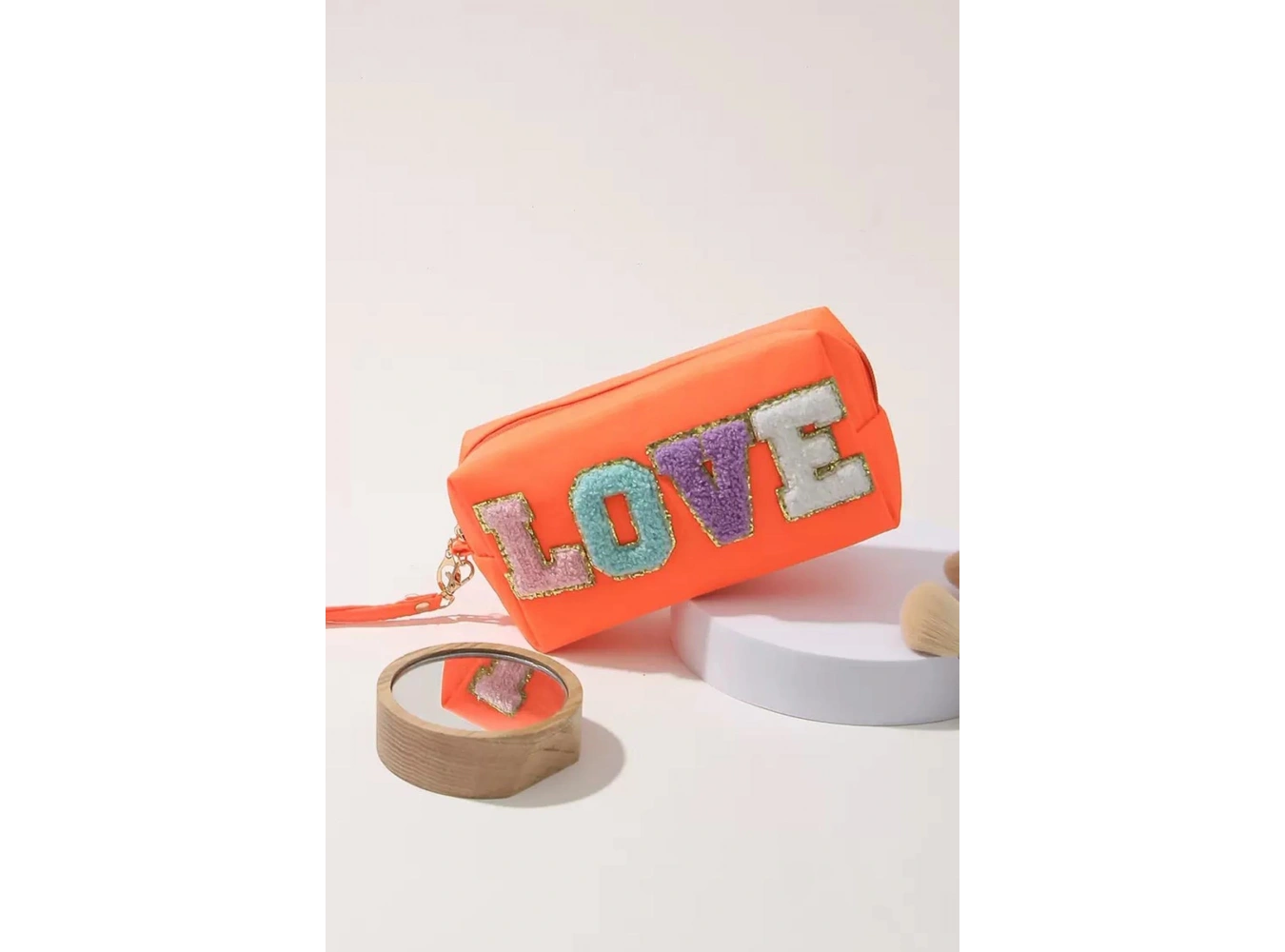 Turuncu Renk Love Detaylı Makyaj Çantası