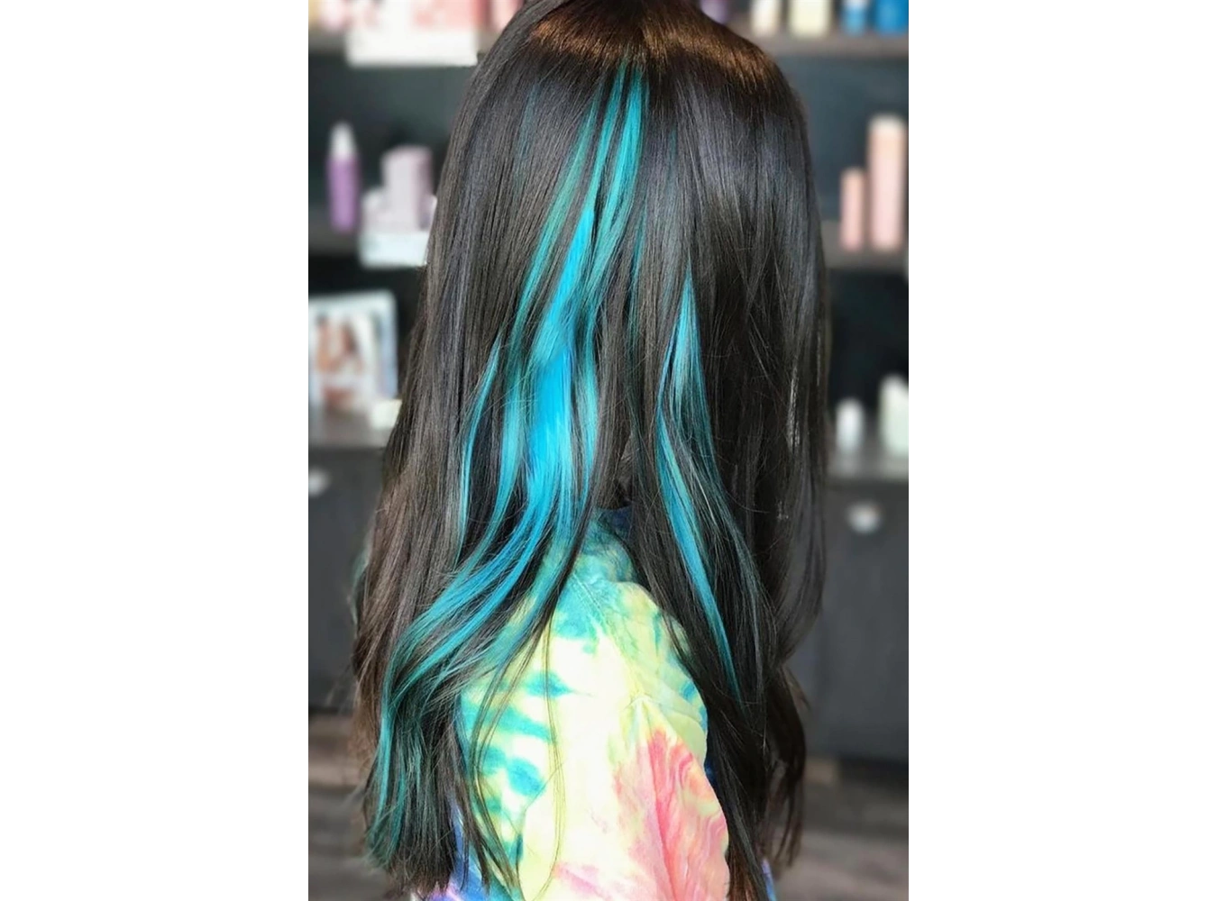 Yan Çıt Çıt Postiş / Mavi Renk Dalgalı / 50 Cm