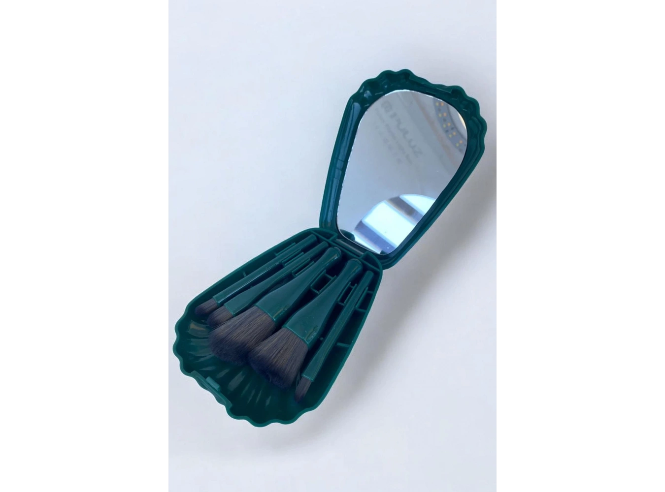 Yeşil Renk Deniz Kabuğu Figürlü Makyaj Fırçası/ Ayna Set