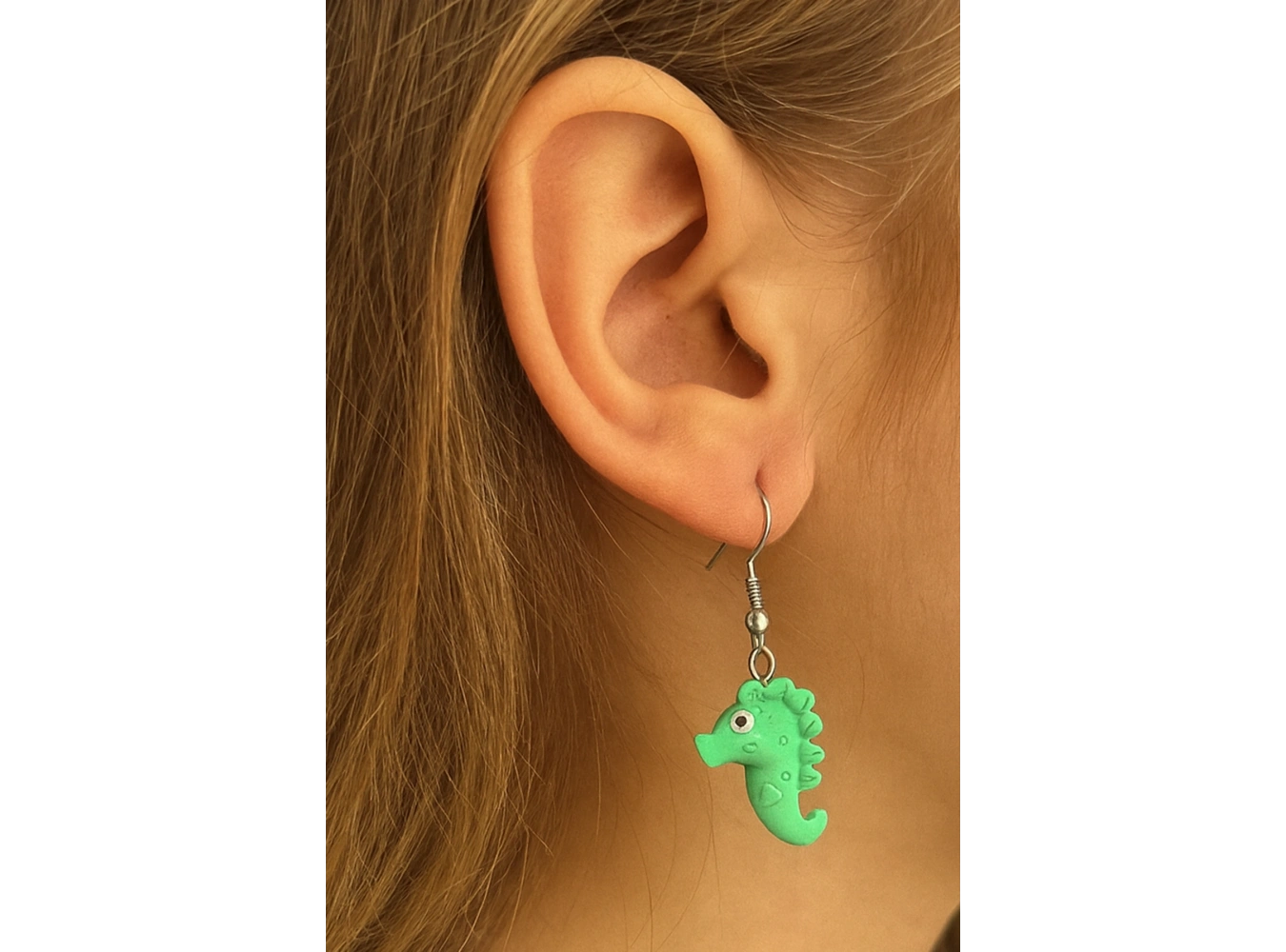 Yeşil Renk Denizatı Figürlü Çocuk Küpe (Çift)