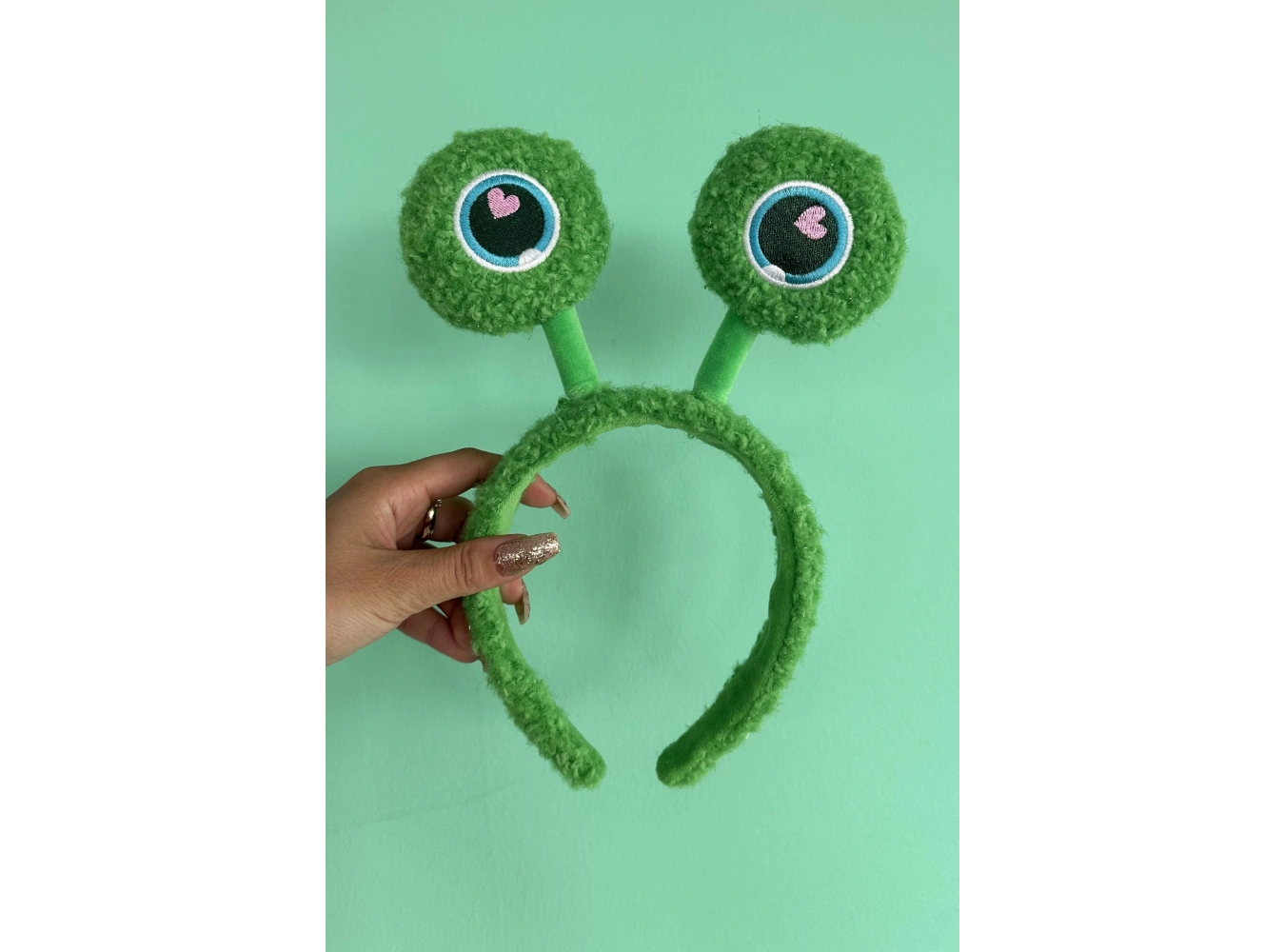 Yeşil Renk Göz Figürlü Peluş Taç