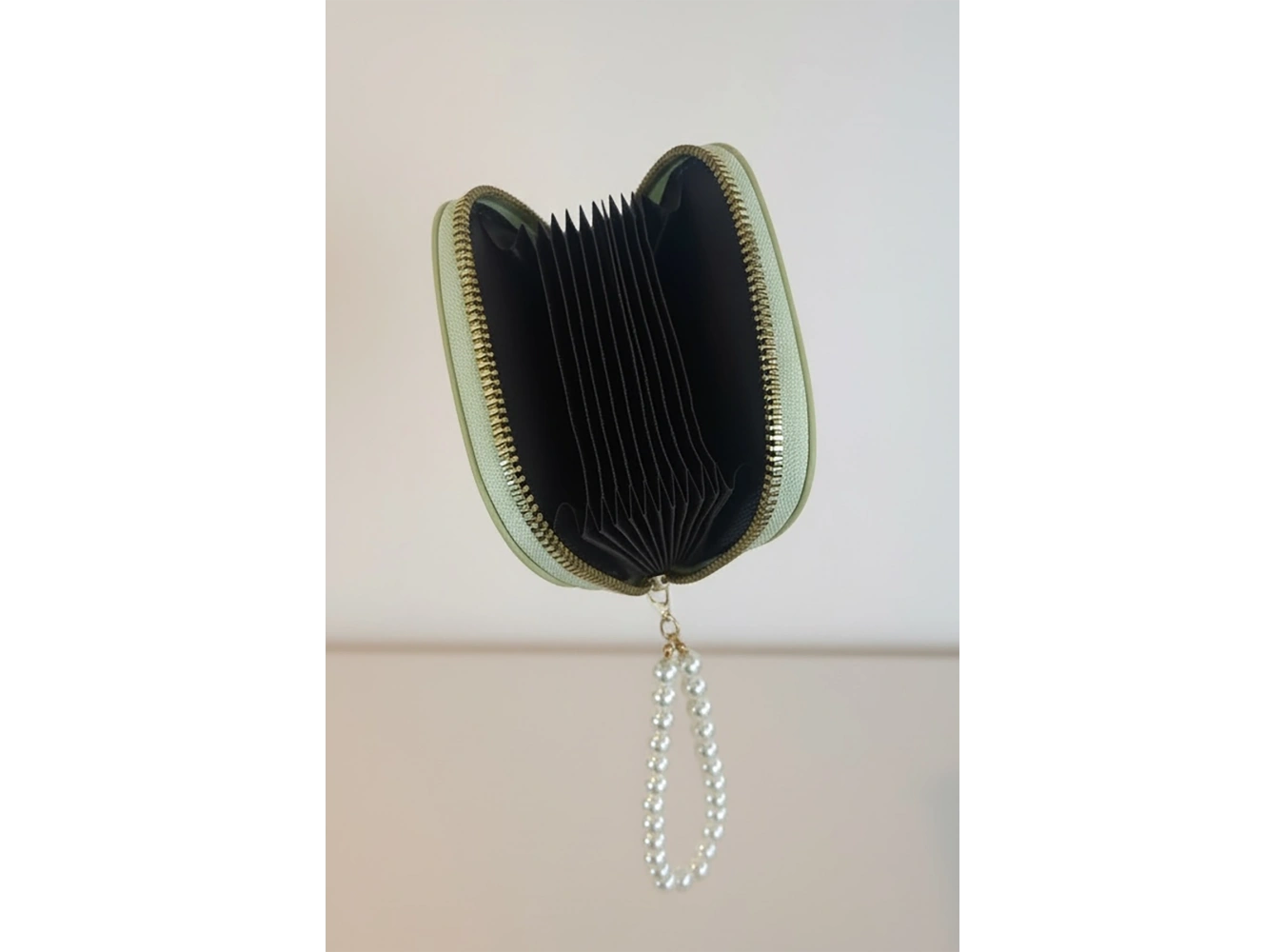 Yeşil Renk İnci Detaylı Deri Kadın Cüzdan/Kartlık