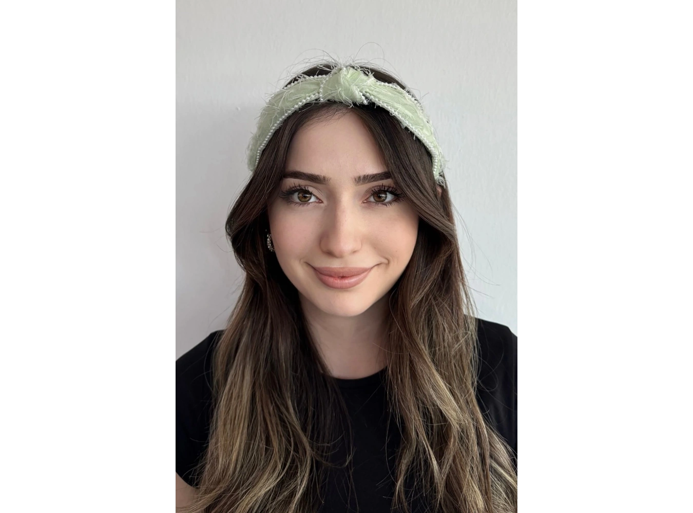 Yeşil Renk İnci Detaylı Taç