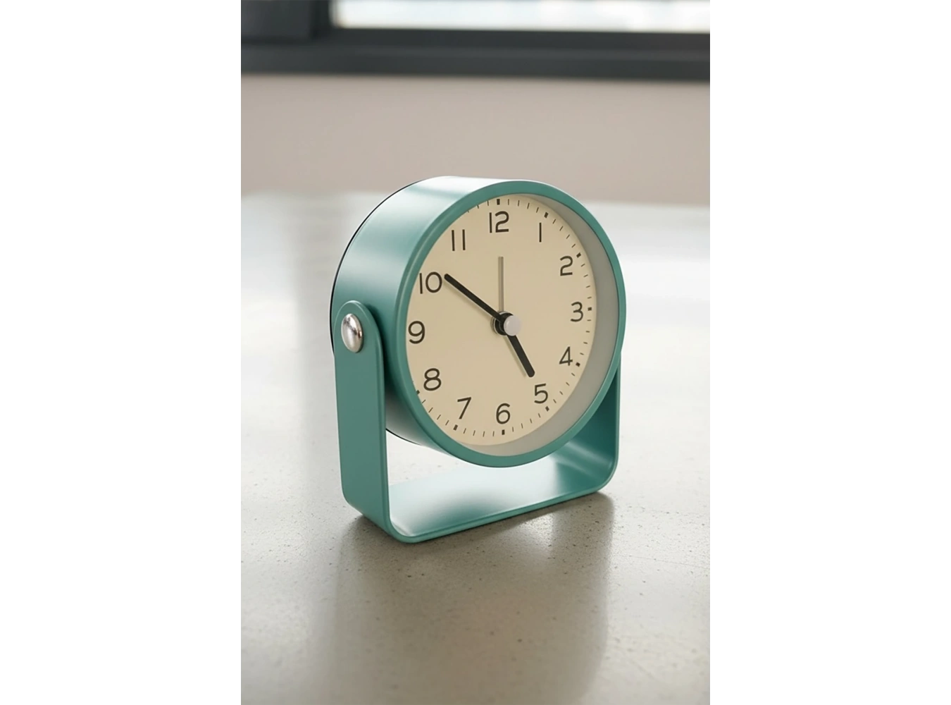 Yeşil Renk Mini Dekoratif Alarmlı Yuvarlak Masa Saati