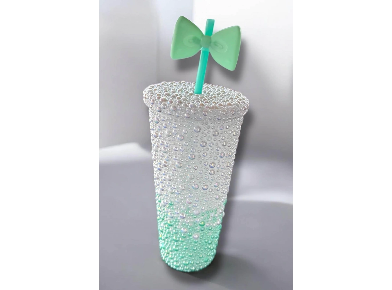 Yeşil Ve Beyaz Renk İnci Detaylı Pipetli Suluk