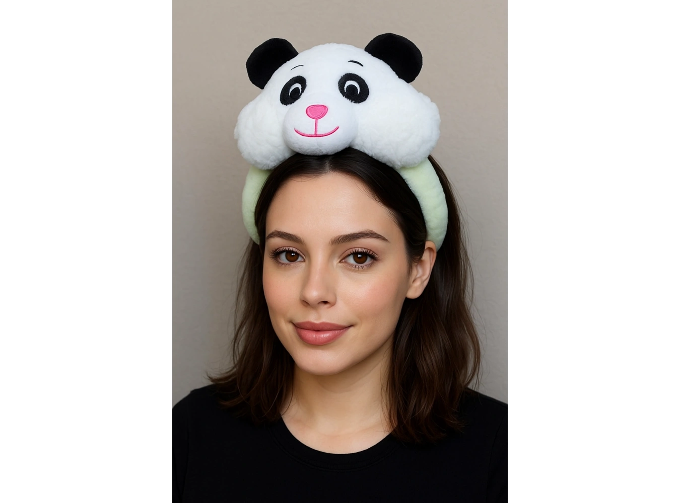 Yeşil Ve Beyaz Renk Köpek Figürlü Peluş Taç