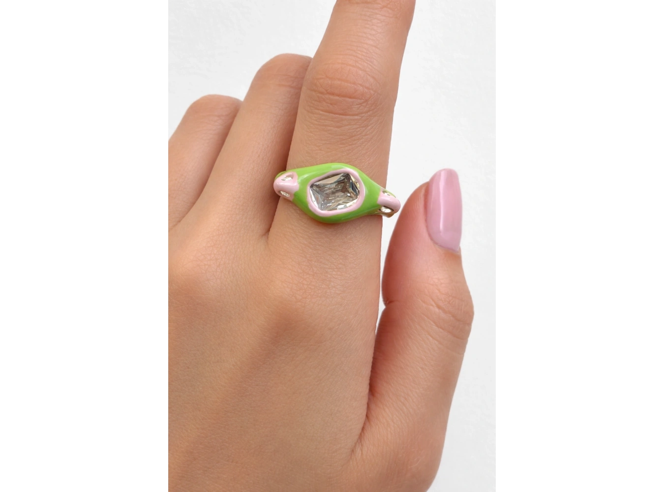 Yeşil Ve Pembe Renk Mineli Taşlı Ayarlanabilir Yüzük