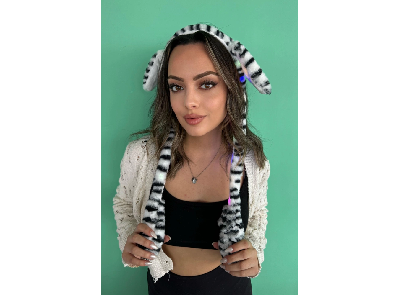 Zebra Desenli Işıklı Kulakları Oynayan Peluş Taç