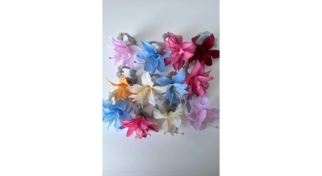 12li Karışık Renk Çiçek Figürlü Lastik Toka Set