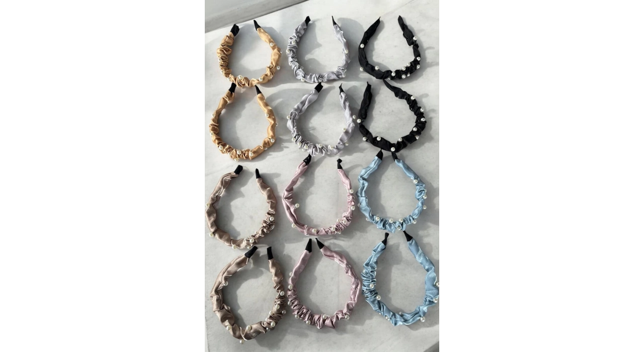 12li Karışık Renk İnci Detaylı Büzgü Detaylı Taç