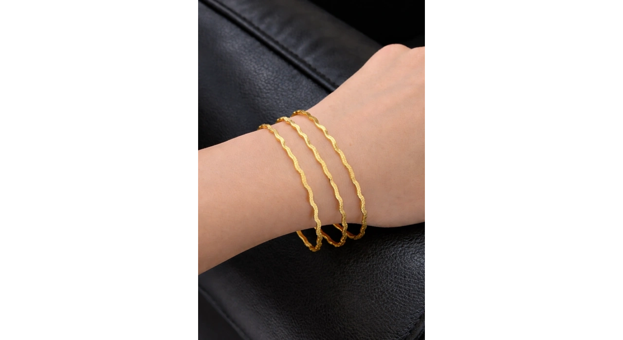 Altın Renk 3lü Kumlu Zikzak Ajda Bilezik