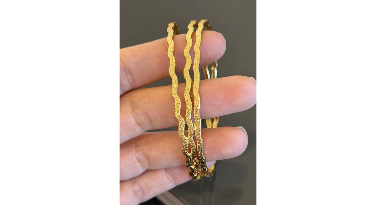 Altın Renk 3lü Kumlu Zikzak Ajda Bilezik