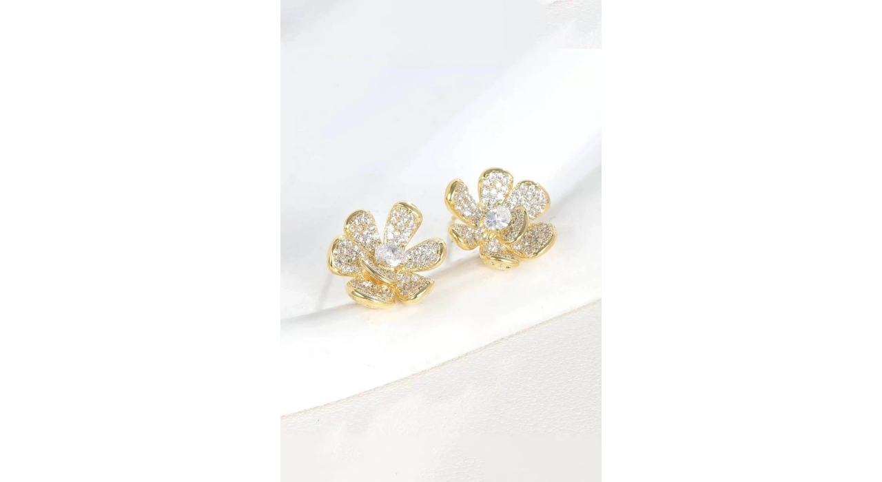 Altın Renk Çiçek Figürlü 14K Altın Kaplama Xuping Küpe (Çift)