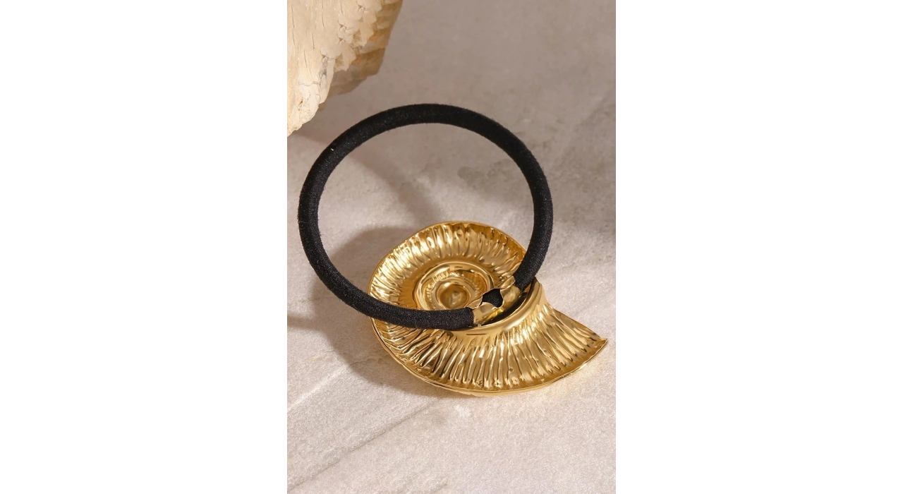 Altın Renk Deniz Kabuğu Detaylı Metal Lastik Toka