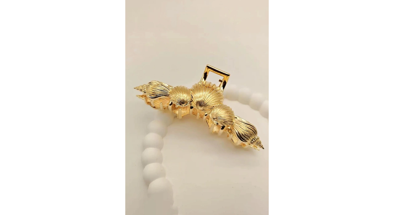 Altın Renk Deniz Kabuğu Figürlü Metal  Mandal Toka