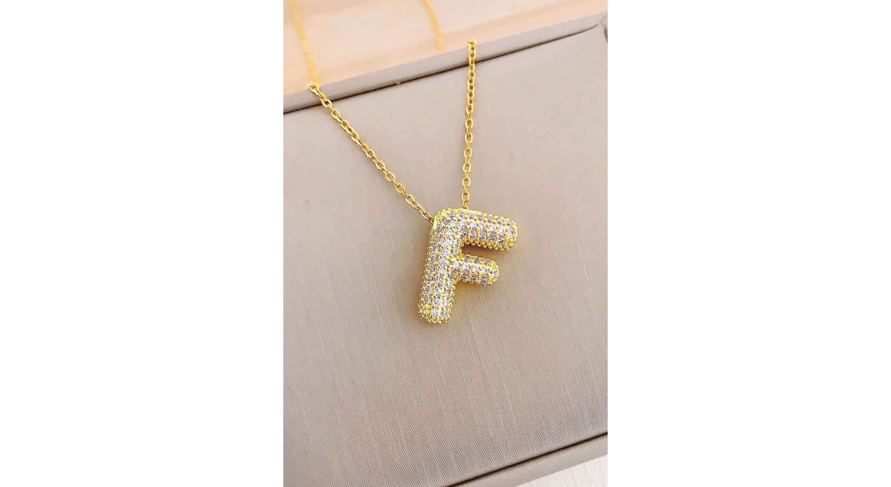 Altın Renk F Harf Taş Detaylı Çelik Kolye