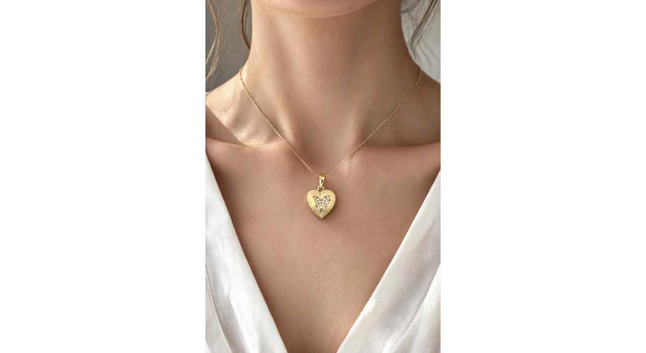 Altın Renk Kalp Detaylı Çelik Xupıng Kolye