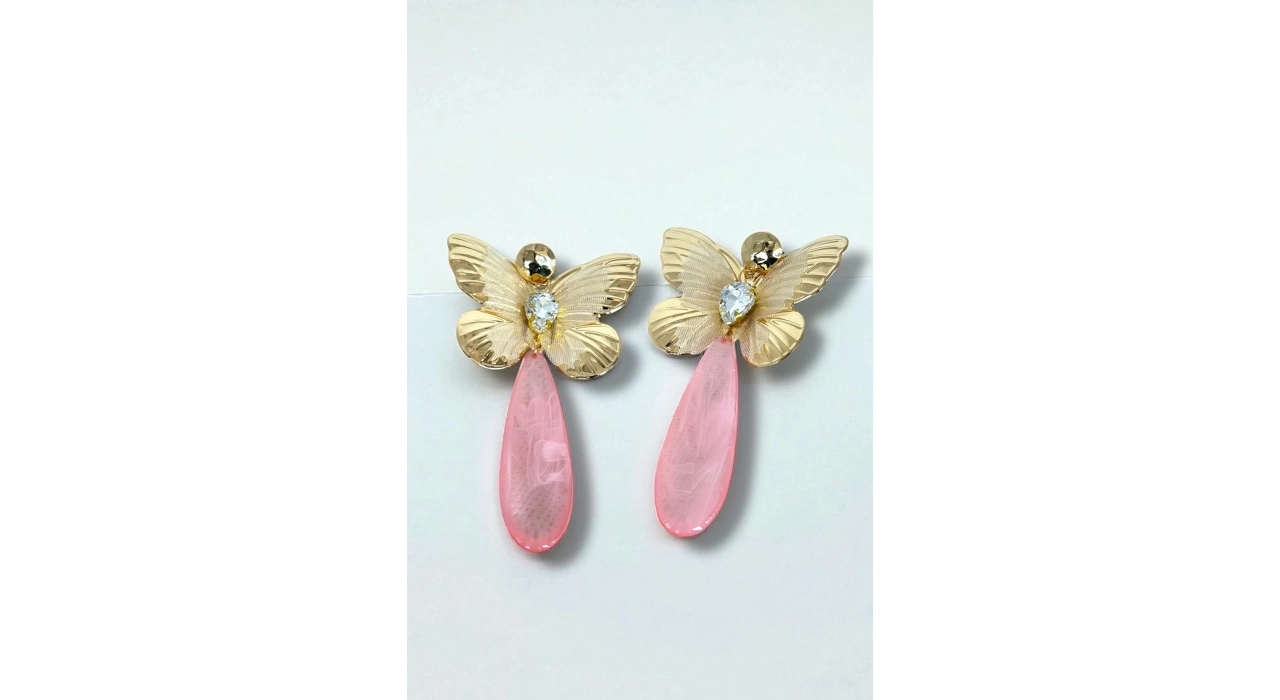 Altın Renk Kelebek Figürlü Taş Detaylı Tasarım Küpe (Çift)