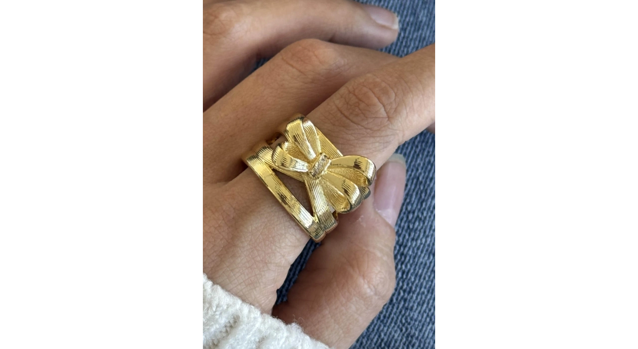 Altın Renk Kurdele Figürlü Ayarlanabilir Çelik Yüzük