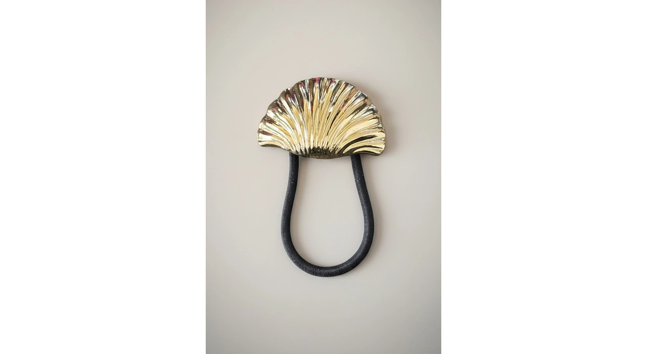 Altın Renk Midye Figürlü Metal Lastik Toka