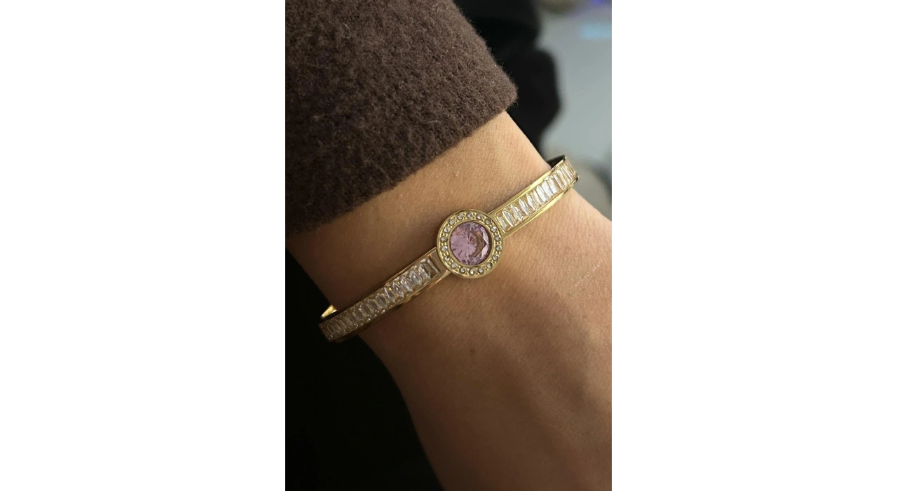 Altın Renk Pembe Taş Detaylı Çelik Kelepçe Bileklik