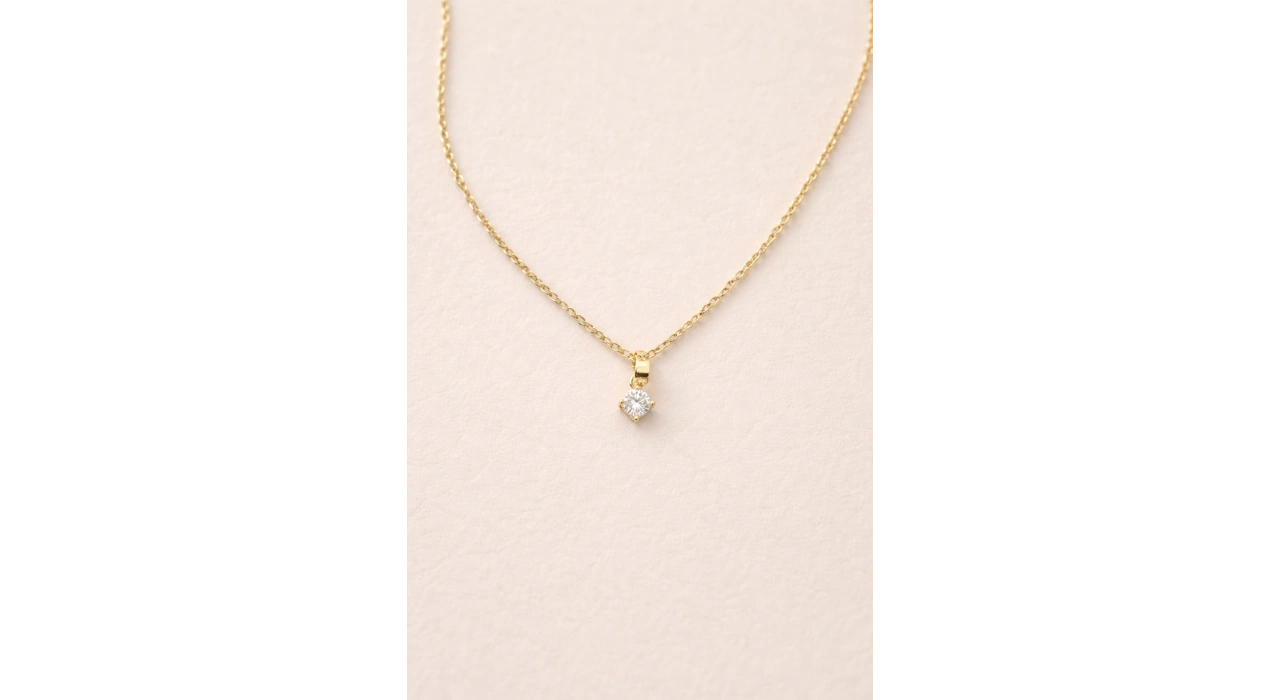 Altın Renk Taş Detaylı Çelik Xupıng Kolye