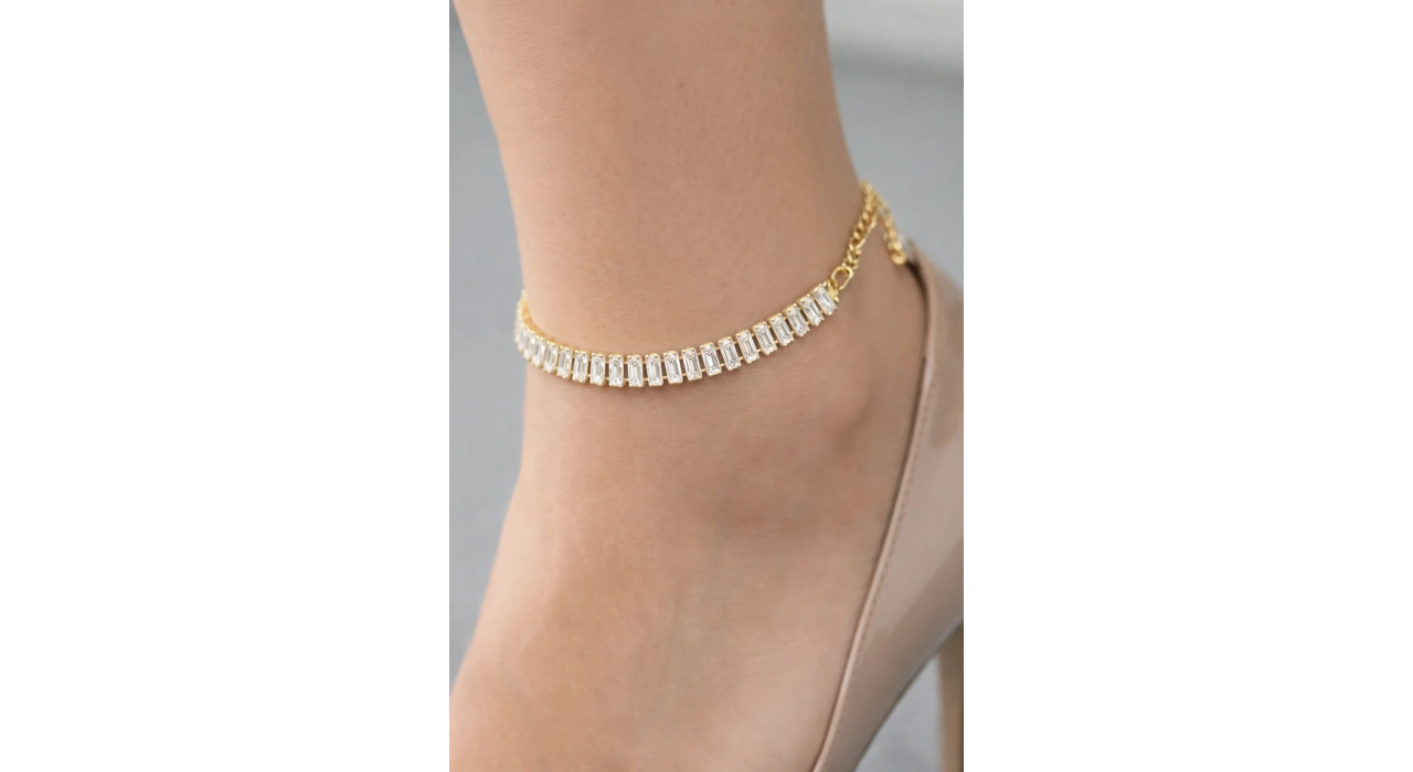 Altın Renk Taş Detaylı Tasarım Halhal