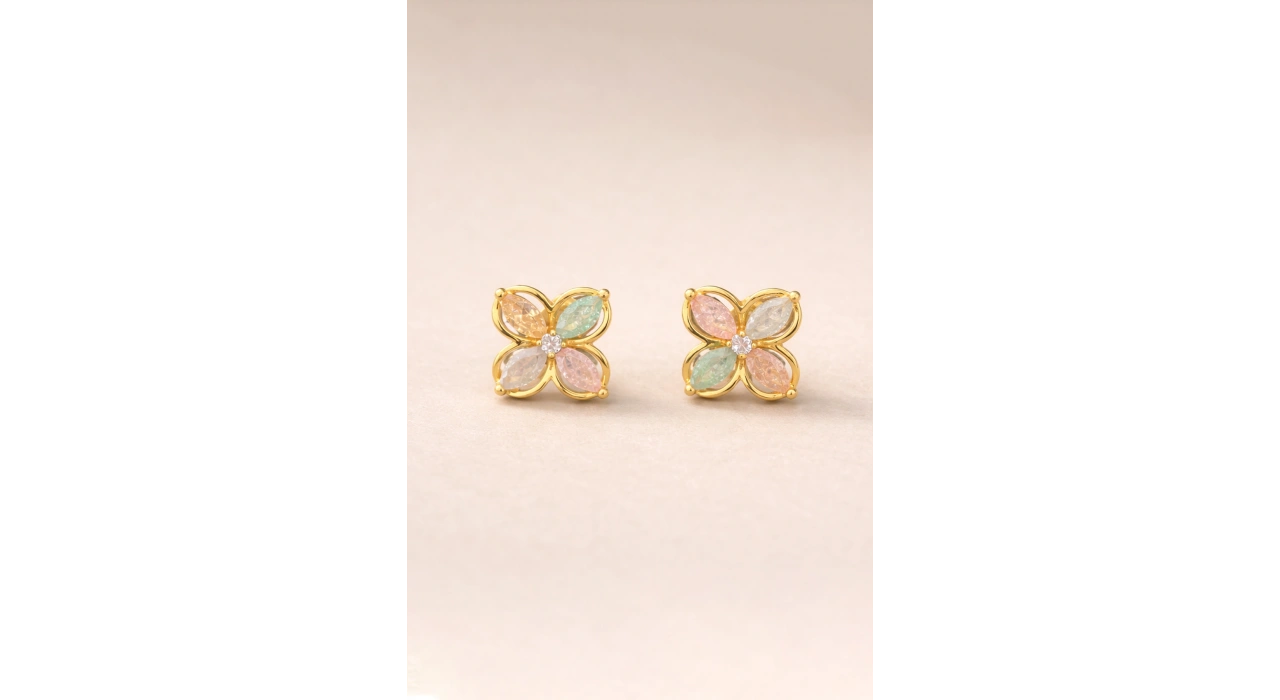 Altın Renk Taşlı Çiçek Figürlü 14K Altın Kaplama Tx  Küpe (Çift)