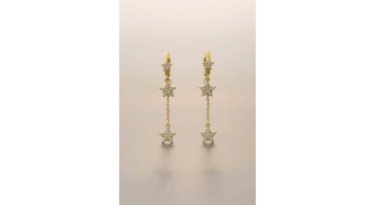 Altın Renk Yıldız Figürlü Sallantılı Küpe (Çift)