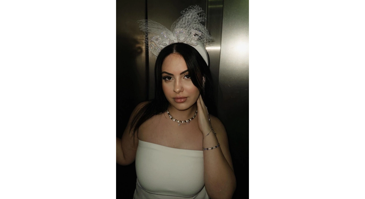 Beyaz Renk Bride Yazılı İnci Detaylı Tüllü Gelin Taç