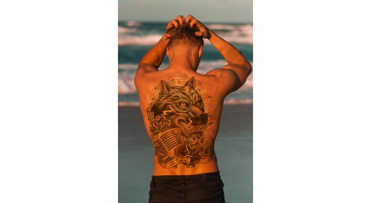 Geçici Kaplan Modelli Sırt Dövme Tattoo