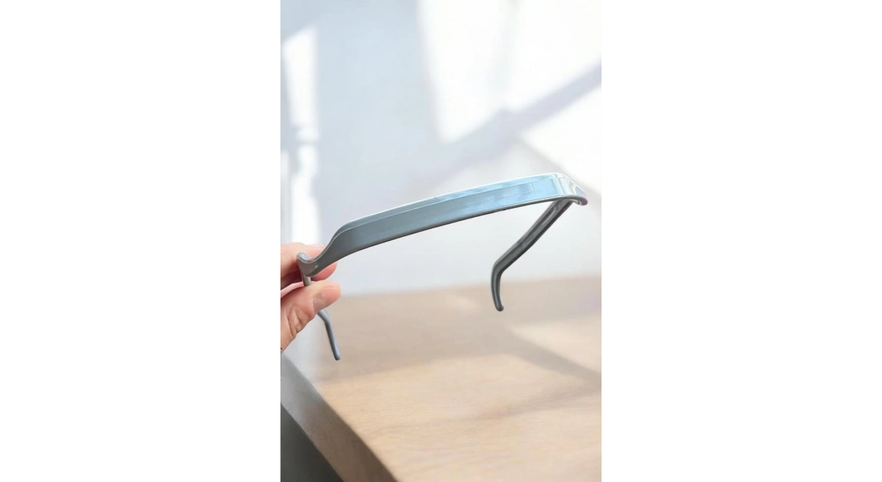 Gri Renk Gözlük Efekti Veren Taç