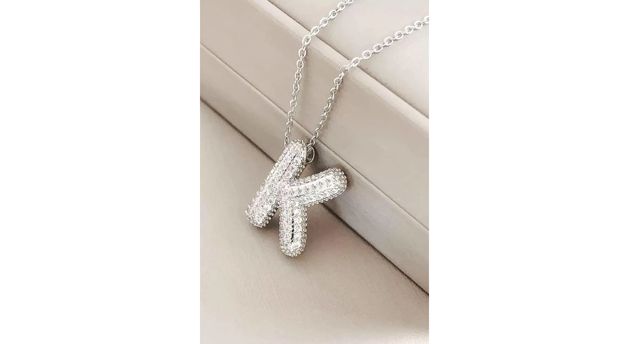 Gümüş Renk K Harf Taş Detaylı Çelik Kolye