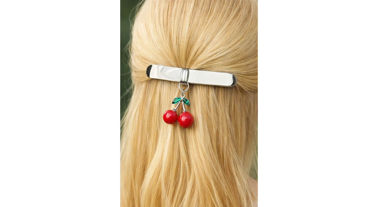 Gümüş Renk Kiraz Figürlü Metal Otomat Toka