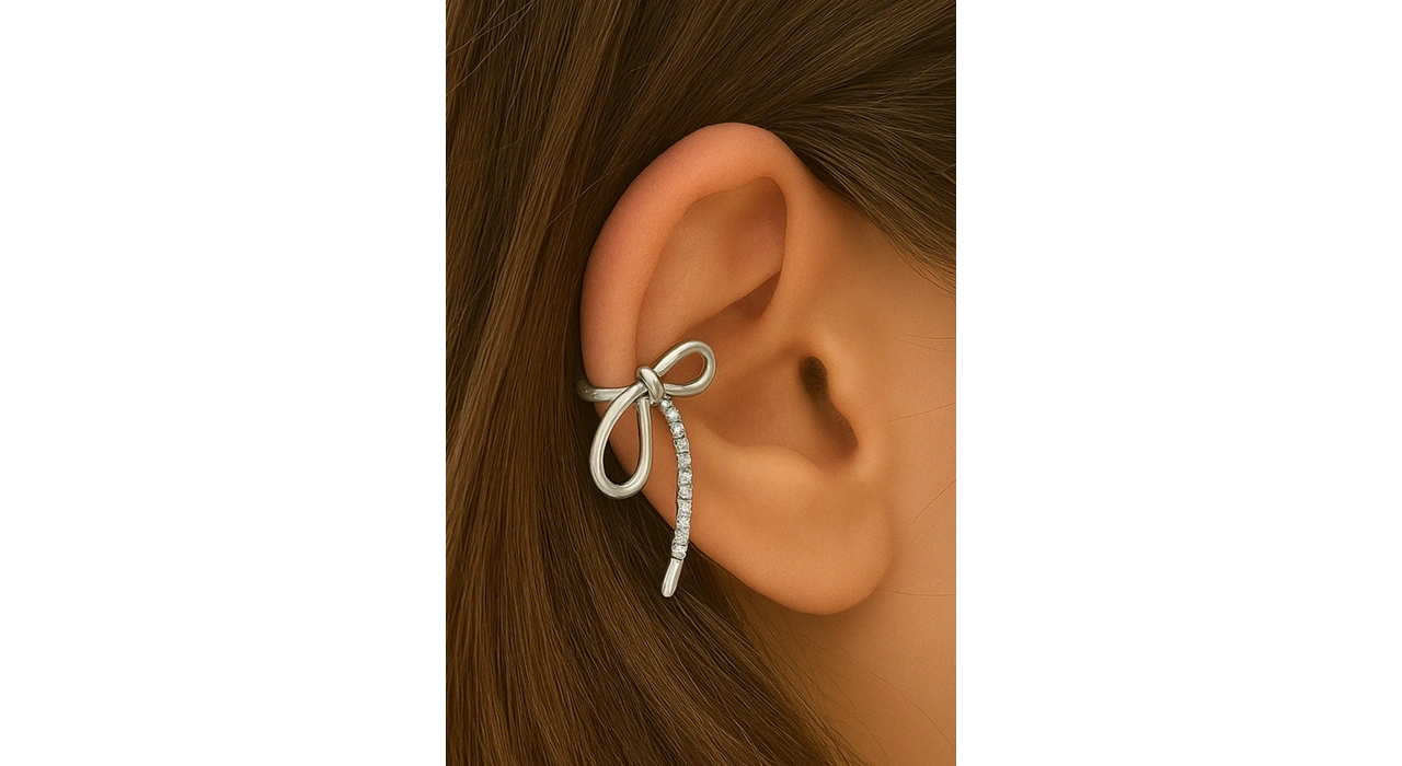 Gümüş Renk Kurdele Figürlü Taş Detaylı 14K Altın Kaplama TX Ear Cuff (Tek)