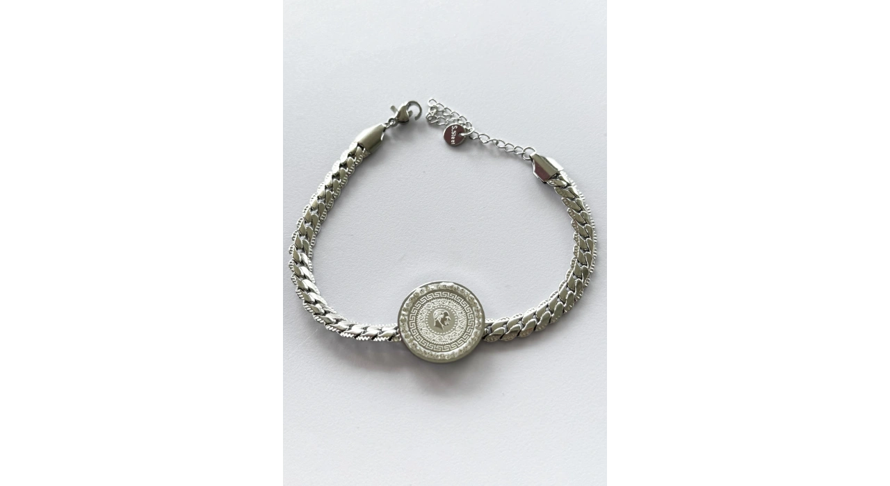 Gümüş Renk Madalyon Detaylı Çelik Bileklik