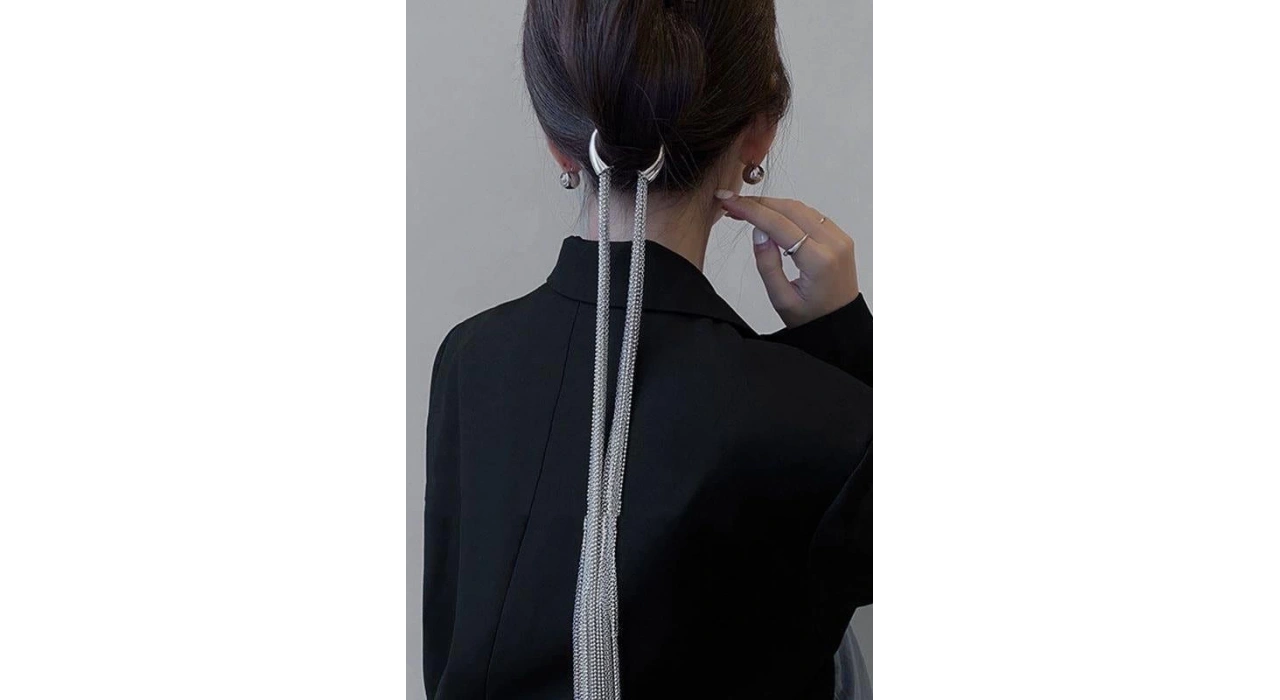 Gümüş Renk Sallantılı Saç Aksesuarı