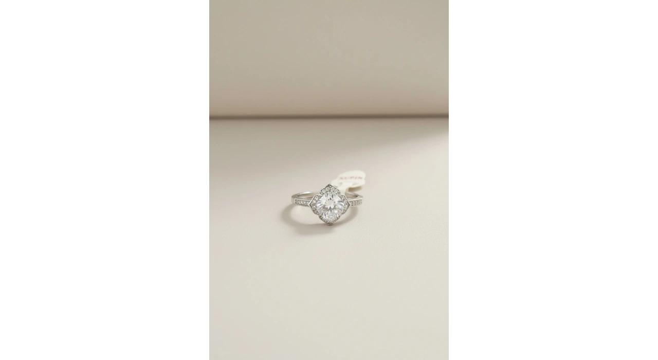 Gümüş Renk Taş Detaylı 9 Numara Xuping Yüzük