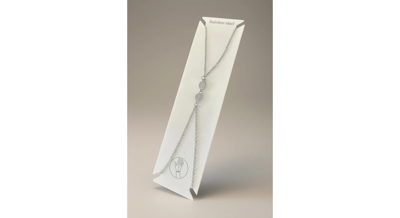 Gümüş Renk Taş Detaylı Çelik Şahmeran