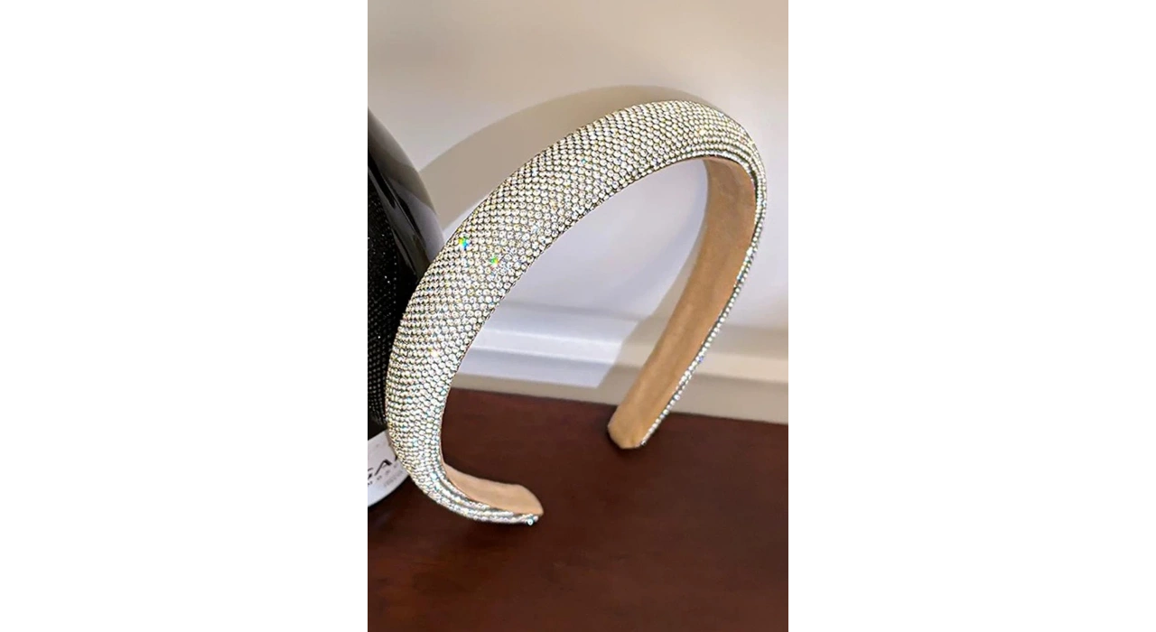 Gümüş Renk Taş Detaylı Taç