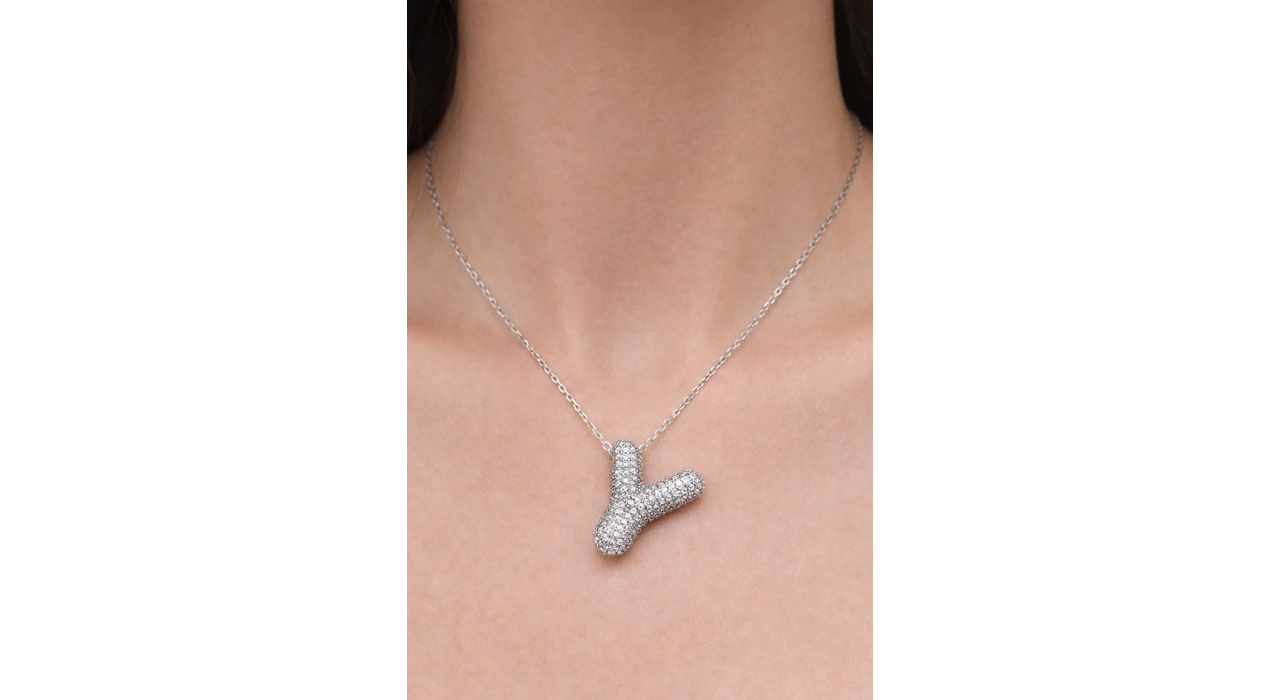 Gümüş Renk Y Harf Taş Detaylı Çelik Kolye