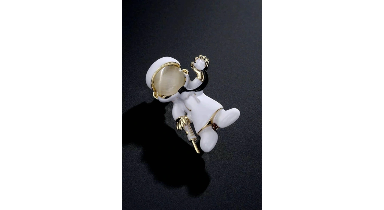 Karışık Renk Doktor Figürlü Broş