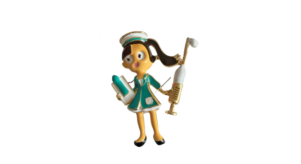 Karışık Renk Hemşire Figürlü Broş