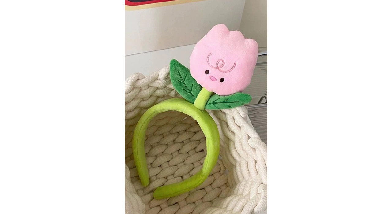 Karışık Renk Lale Figürlü Taç