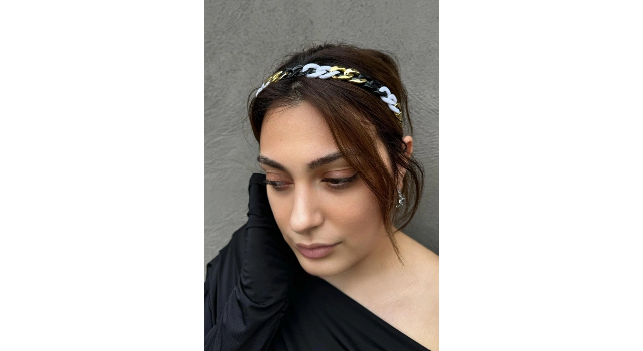 Karışık Renk Zincir Detaylı Taç