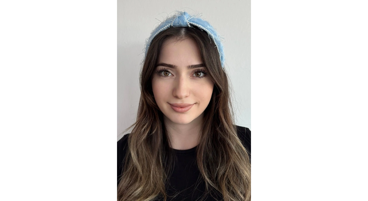 Mavi Renk İnci Detaylı Taç