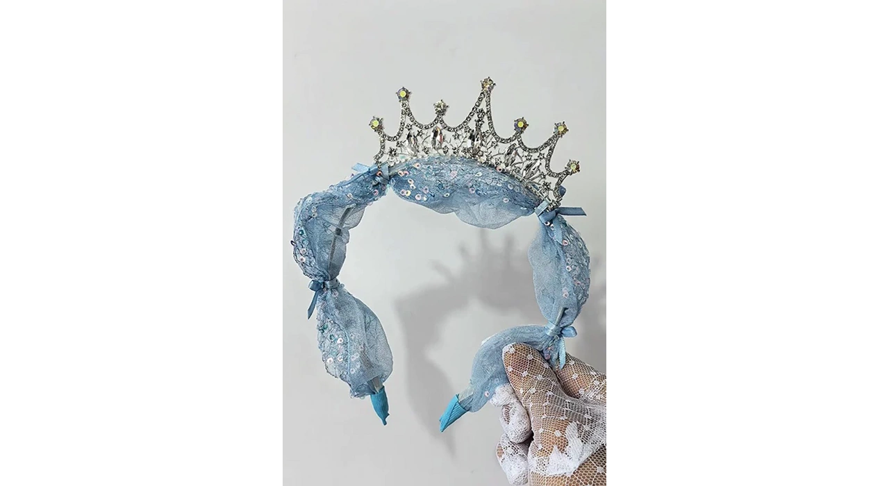 Mavi Renk Taş Detaylı Tüllü Çocuk Taç