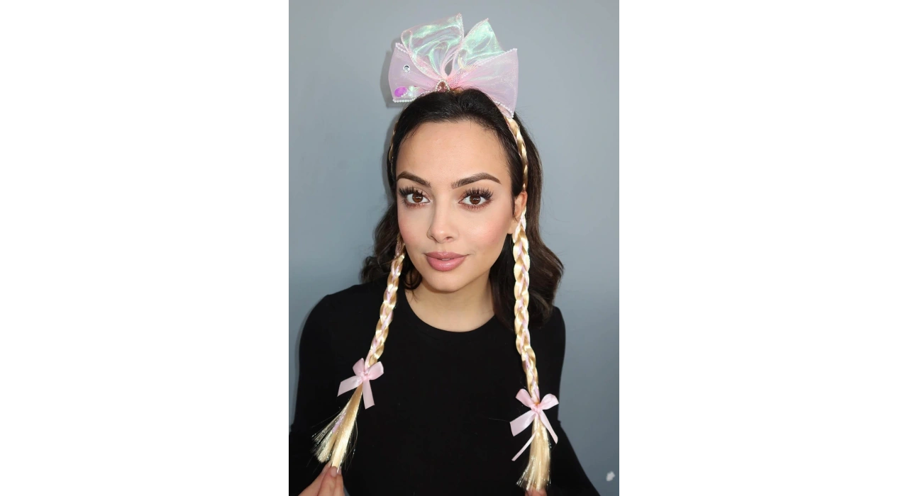 Pembe Renk Kuyruk Figürlü Örgülü Çocuk Taç