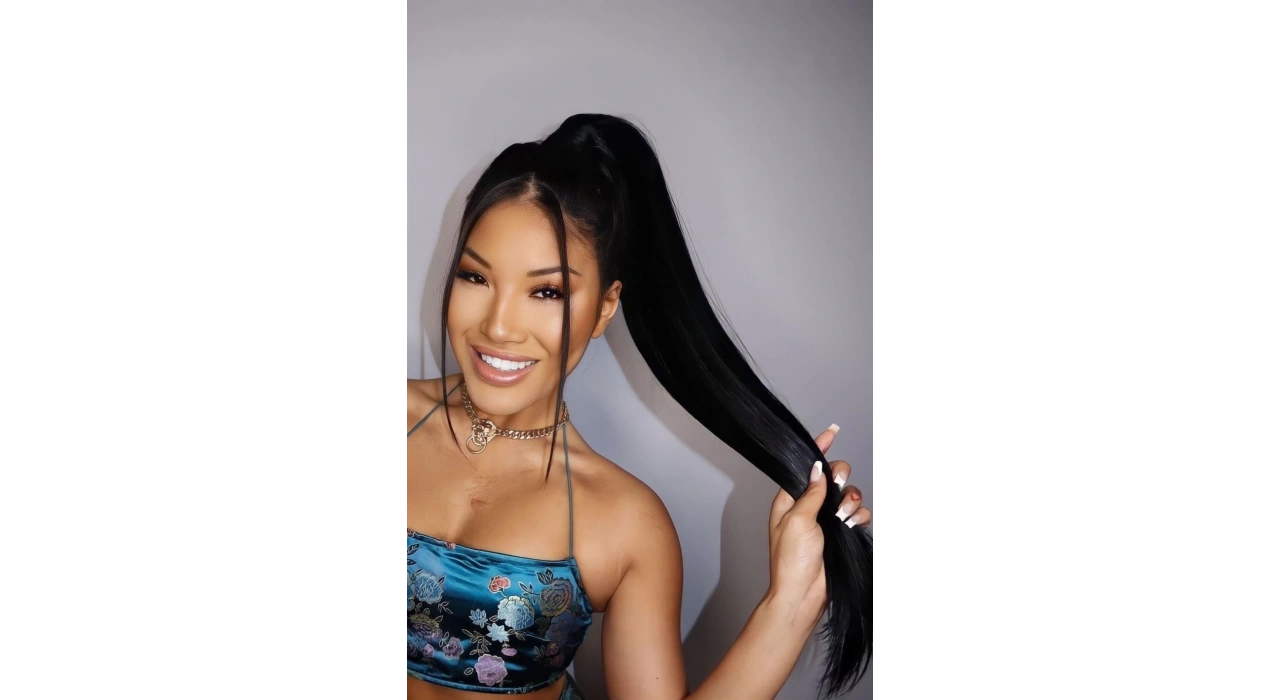 Siyah Renk Tokalı At Kuyruğu Saç